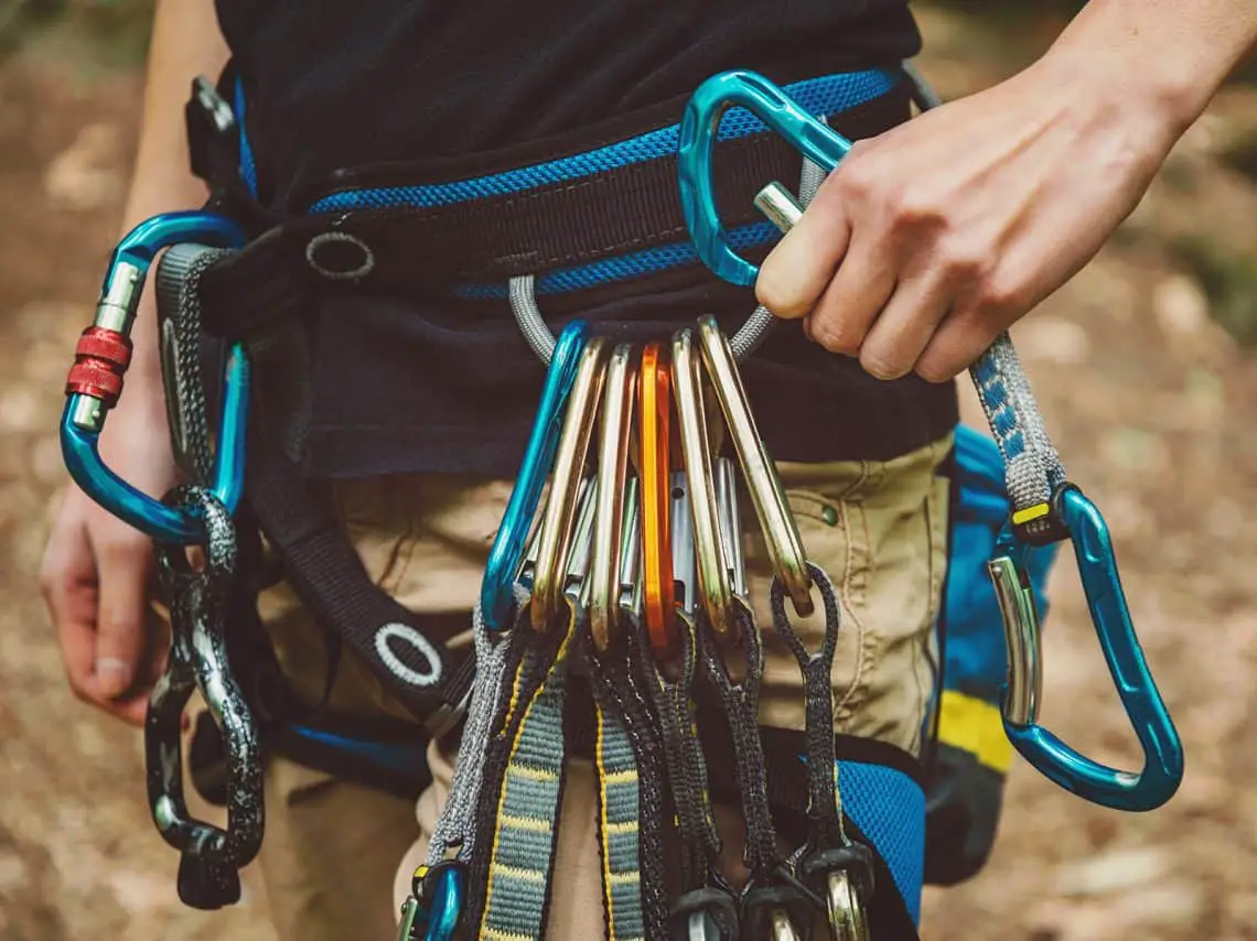 Best Climbing Harness: Product Reviews and Expert's Advice