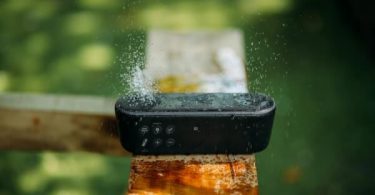 Waterproof bluetooth speaker