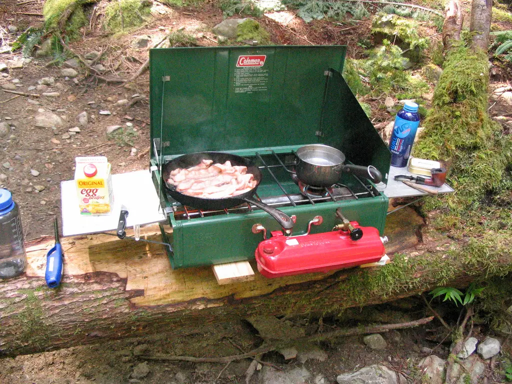 Portable white gas stove